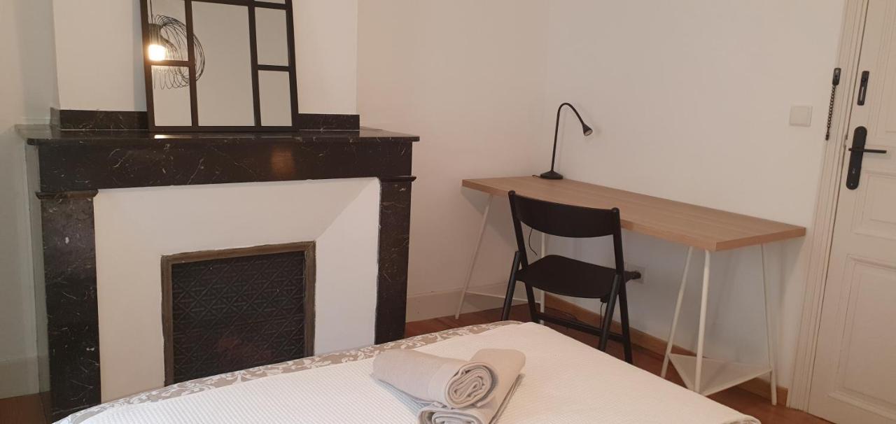 Santocha : Appartement En Plein Coeur De Ville ! Carcassonne Exterior foto